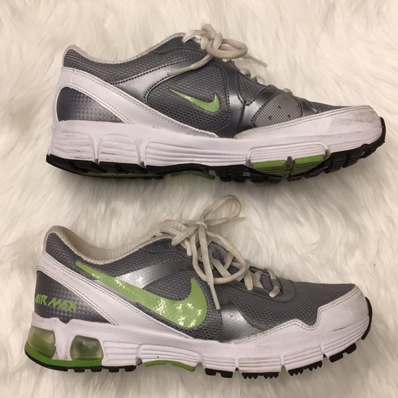 nike air max trainers size 8 nike air max trainers size 8